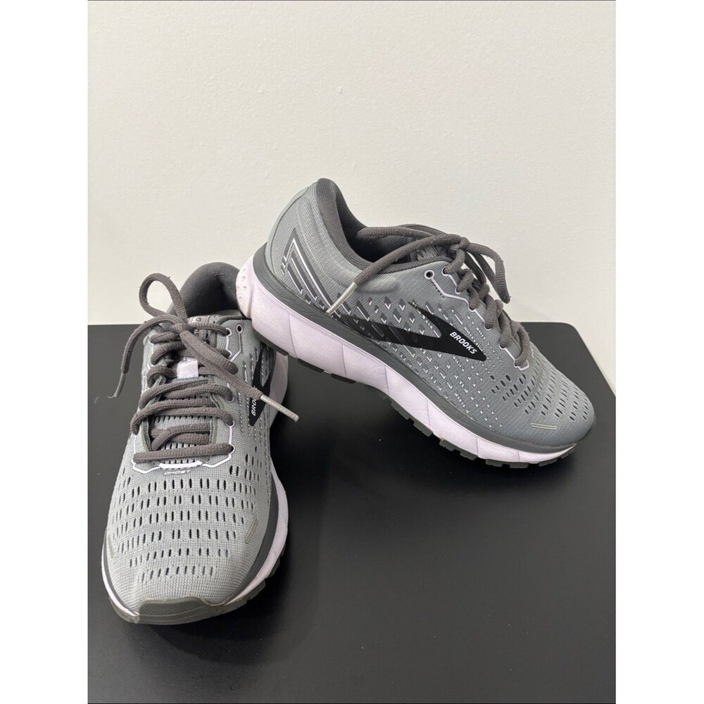 Brooks Ghost 13 Women's Gray and Lilac Running Sneakers 6.5